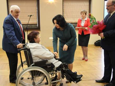 Wręczono medale za długoletni staż małżeński